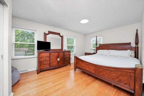 Tiny photo for 41 Lockman Circle, Elgin, IL 60123 (MLS # 12463751)