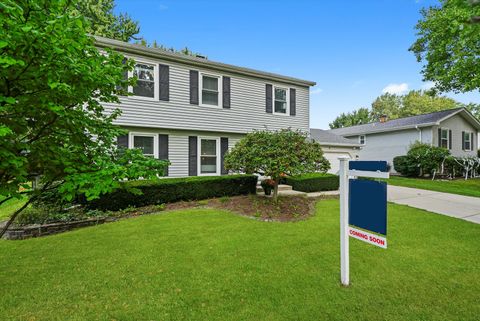 Tiny photo for 41 Lockman Circle, Elgin, IL 60123 (MLS # 12463751)