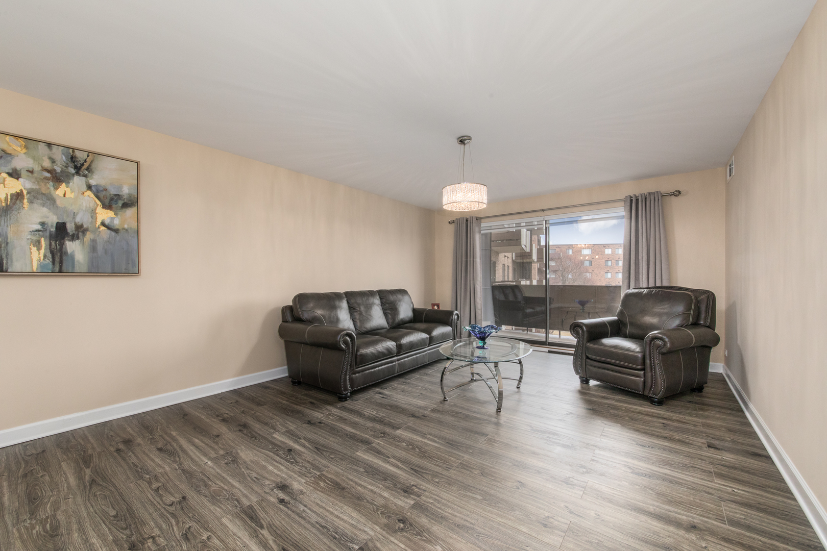 840 WELLINGTON Avenue 316