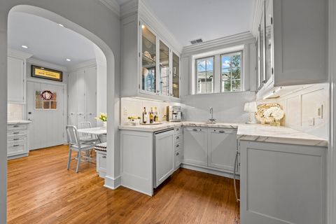 Tiny photo for 331 E Witchwood Lane, Lake Bluff, IL 60044 (MLS # 12572807)