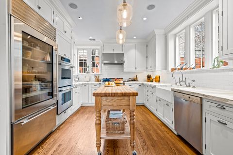 Tiny photo for 331 E Witchwood Lane, Lake Bluff, IL 60044 (MLS # 12572807)