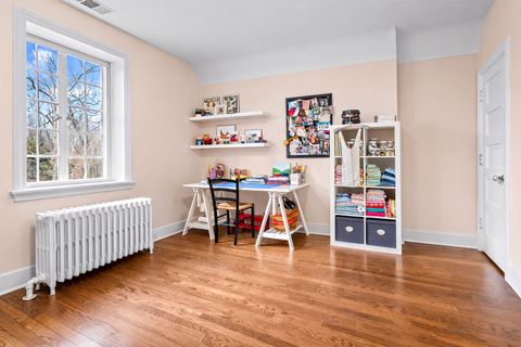 Tiny photo for 331 E Witchwood Lane, Lake Bluff, IL 60044 (MLS # 12572807)