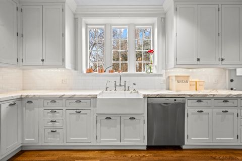 Tiny photo for 331 E Witchwood Lane, Lake Bluff, IL 60044 (MLS # 12572807)