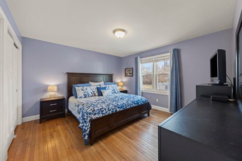 Tiny photo for 582 Glendale Avenue, Glen Ellyn, IL 60137 (MLS # 12567776)