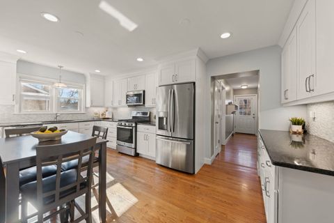 Tiny photo for 582 Glendale Avenue, Glen Ellyn, IL 60137 (MLS # 12567776)