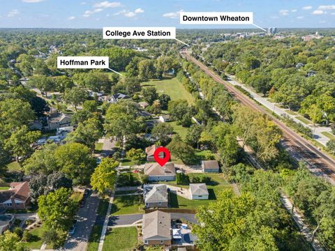 Tiny photo for 582 Glendale Avenue, Glen Ellyn, IL 60137 (MLS # 12567776)