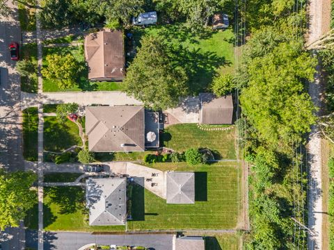 Tiny photo for 582 Glendale Avenue, Glen Ellyn, IL 60137 (MLS # 12567776)