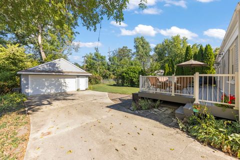 Tiny photo for 582 Glendale Avenue, Glen Ellyn, IL 60137 (MLS # 12567776)