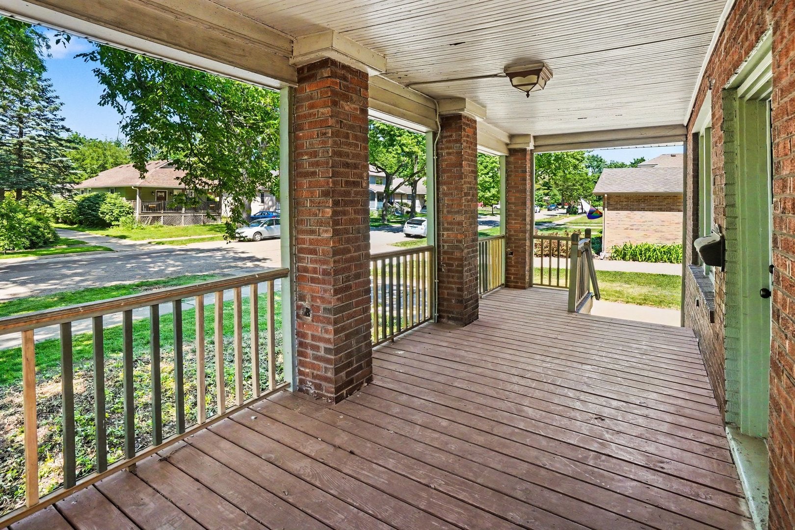 1661 Burr Oak Road