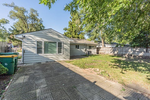Tiny photo for 63 W Manchester Drive, Wheeling, IL 60090 (MLS # 12757342)