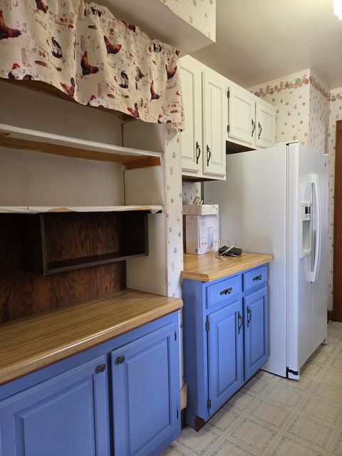 Tiny photo for 813 E 15th Street, Sterling, IL 61081 (MLS # 12599697)