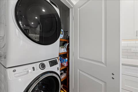 Tiny photo for 319 S Glendale Avenue #303, Barrington, IL 60010 (MLS # 12719963)
