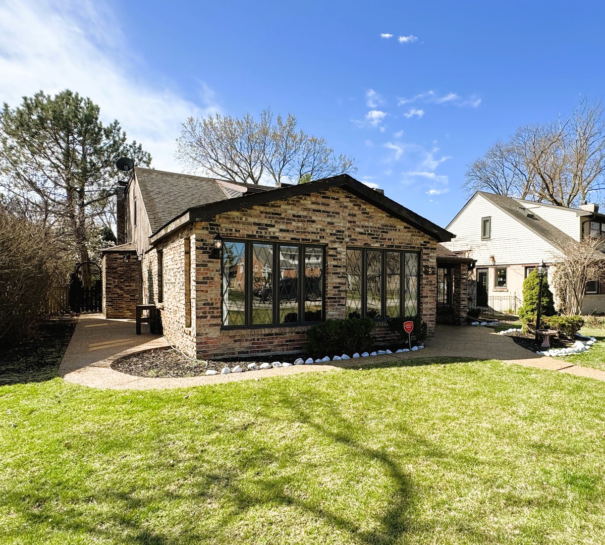 5 SMITHWOOD Drive