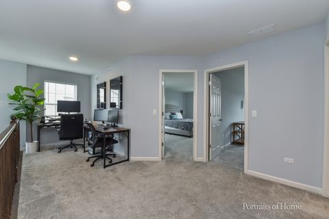 Tiny photo for 575 BOBBY ANN Court #575, Roselle, IL 60172 (MLS # 12587379)
