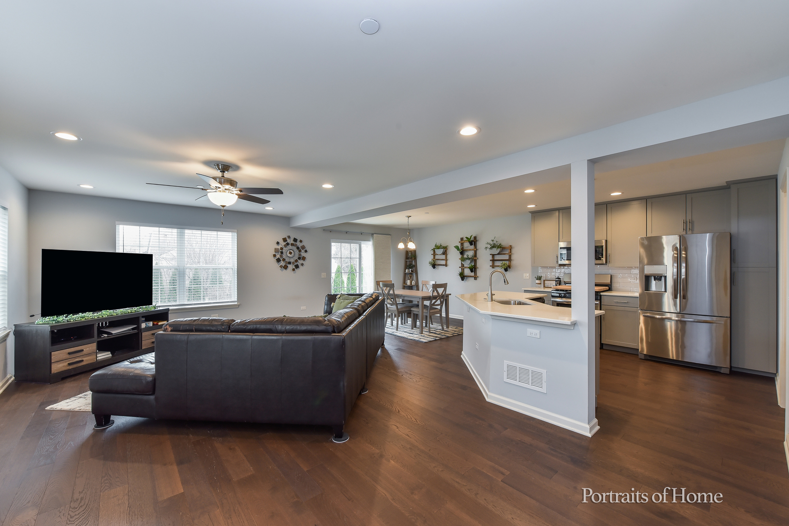 575 BOBBY ANN Court 575