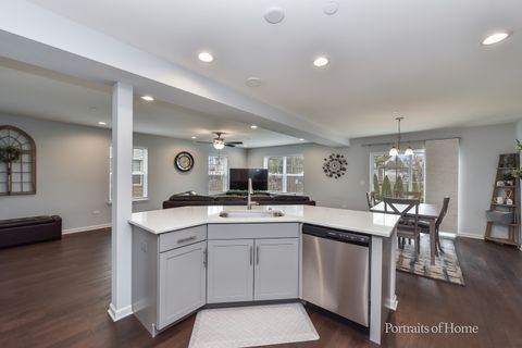 Tiny photo for 575 BOBBY ANN Court #575, Roselle, IL 60172 (MLS # 12587379)