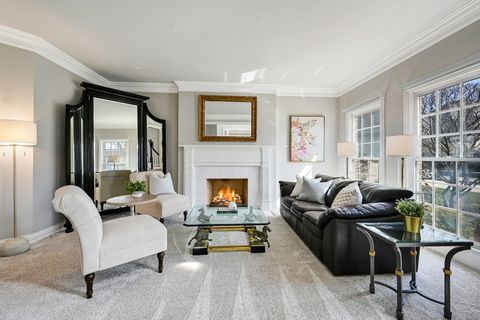 Tiny photo for 708 Fairfield Court, Westmont, IL 60559 (MLS # 12603415)