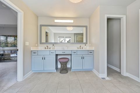 Tiny photo for 708 Fairfield Court, Westmont, IL 60559 (MLS # 12603415)