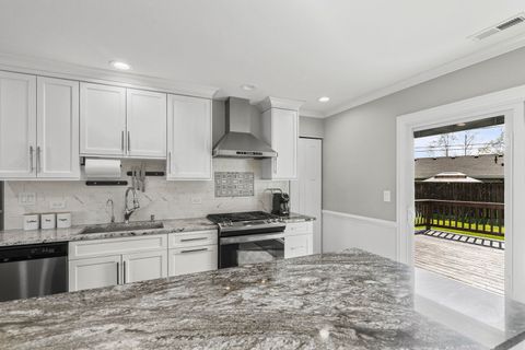Tiny photo for 604 Newberry Drive, Streamwood, IL 60107 (MLS # 12615960)