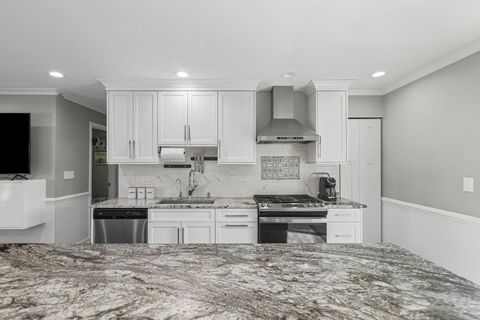 Tiny photo for 604 Newberry Drive, Streamwood, IL 60107 (MLS # 12615960)