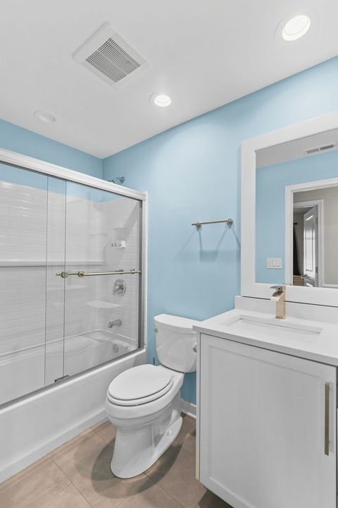 Tiny photo for 604 Newberry Drive, Streamwood, IL 60107 (MLS # 12615960)