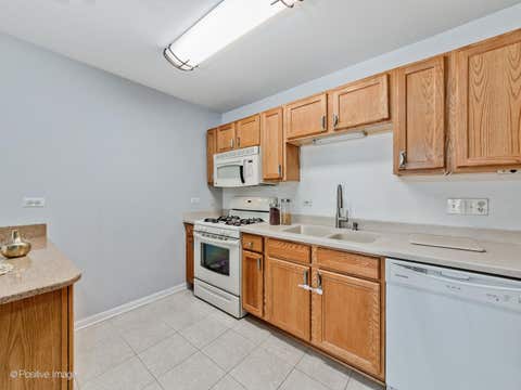 Tiny photo for 8000 Kilpatrick Avenue #2F, Skokie, IL 60076 (MLS # 12695044)