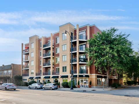 Tiny photo for 8000 Kilpatrick Avenue #2F, Skokie, IL 60076 (MLS # 12695044)