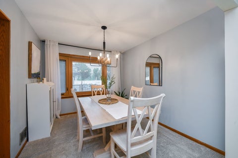 Tiny photo for 1210 Robin Drive, Elk Grove Village, IL 60007 (MLS # 12672167)