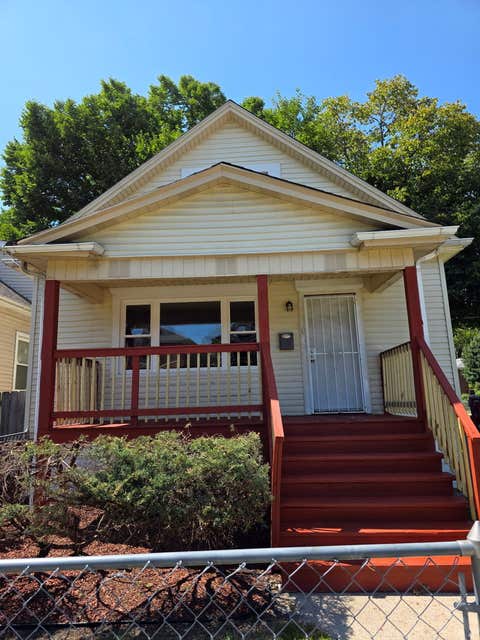 Photo of Chicago, IL 60617 (MLS # 12742633)