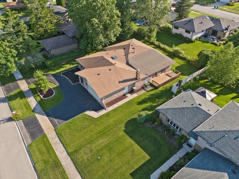 Tiny photo for 14014 Tod William Drive, Orland Park, IL 60462 (MLS # 12686944)