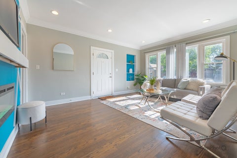Tiny photo for 9350 S Manistee Avenue, Chicago, IL 60617 (MLS # 12717698)