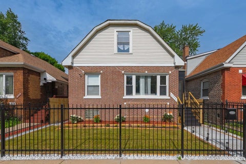 Photo of 9350 S Manistee Avenue, Chicago, IL 60617 (MLS # 12717698)