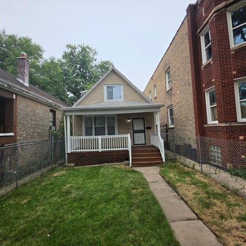 Photo of 6520 S Talman Avenue, Chicago, IL 60629 (MLS # 12744930)