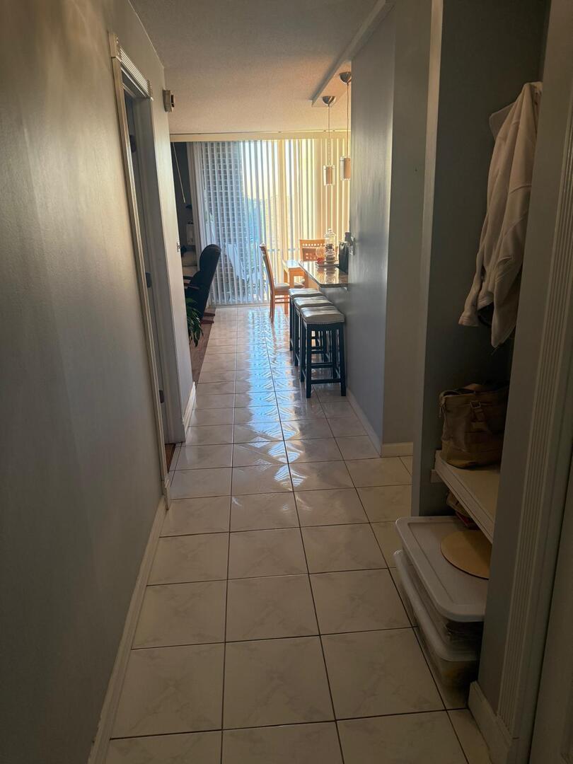 1043 S YORK Road 411