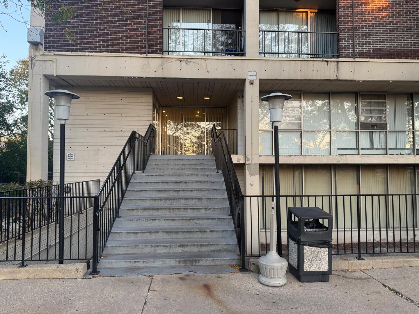 1043 S YORK Road 411