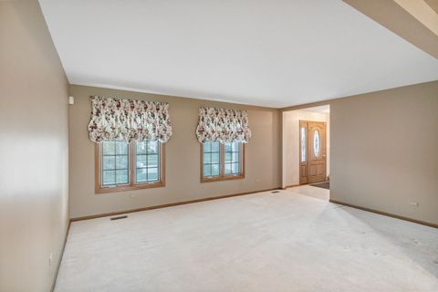 Tiny photo for 1813 Chippingham Road, Woodridge, IL 60517 (MLS # 12628315)