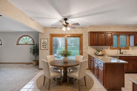 Tiny photo for 1813 Chippingham Road, Woodridge, IL 60517 (MLS # 12628315)