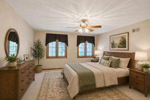 Tiny photo for 1813 Chippingham Road, Woodridge, IL 60517 (MLS # 12628315)