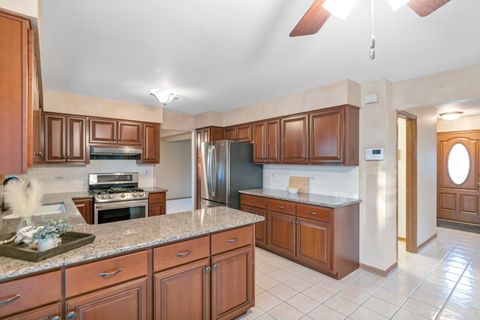 Tiny photo for 1813 Chippingham Road, Woodridge, IL 60517 (MLS # 12628315)