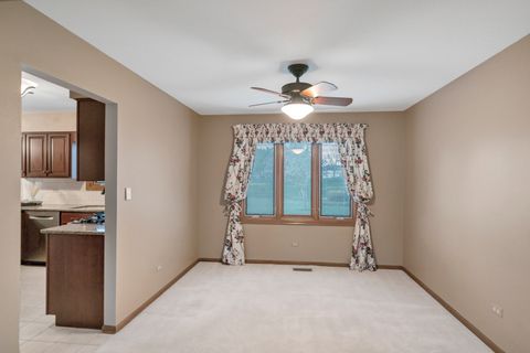 Tiny photo for 1813 Chippingham Road, Woodridge, IL 60517 (MLS # 12628315)