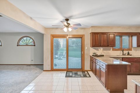 Tiny photo for 1813 Chippingham Road, Woodridge, IL 60517 (MLS # 12628315)
