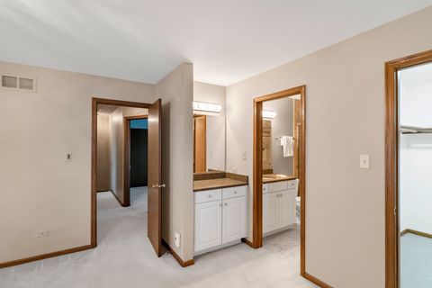 Tiny photo for 1813 Chippingham Road, Woodridge, IL 60517 (MLS # 12628315)