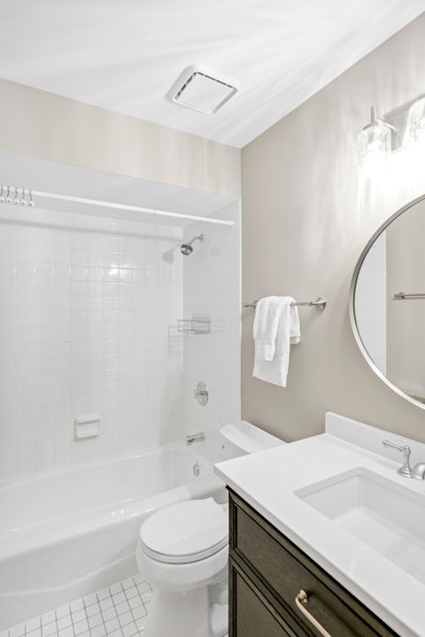 Tiny photo for 1813 Chippingham Road, Woodridge, IL 60517 (MLS # 12628315)