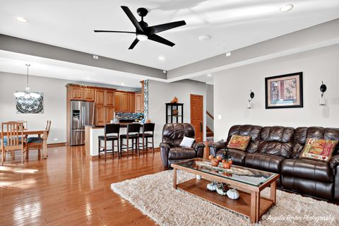 Tiny photo for 5012 W Lake Shore Drive, Wonder Lake, IL 60097 (MLS # 12575111)