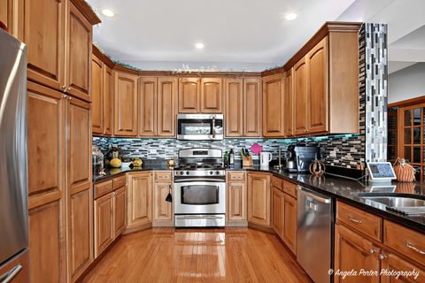 Tiny photo for 5012 W Lake Shore Drive, Wonder Lake, IL 60097 (MLS # 12575111)