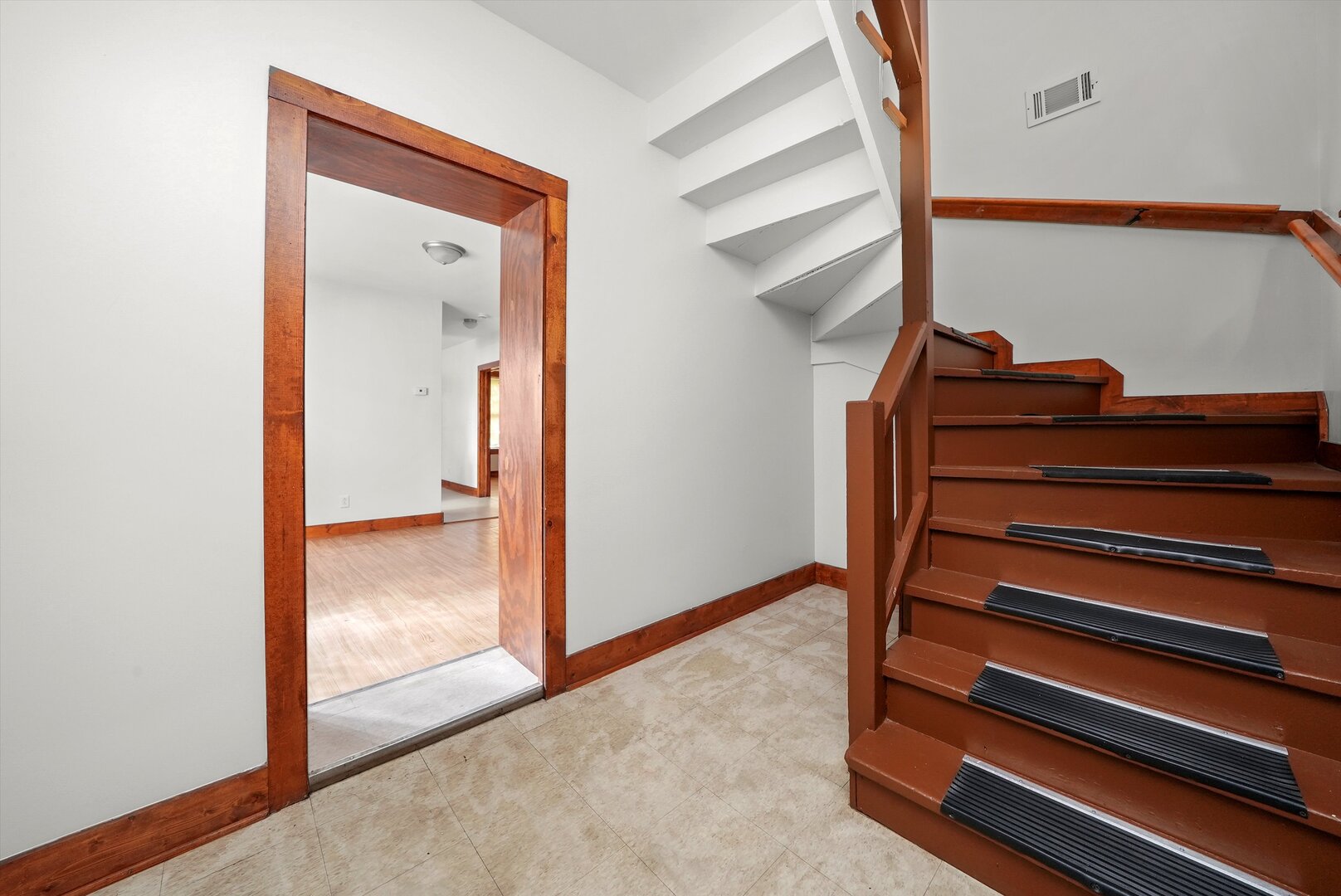 6540 S Vernon Avenue