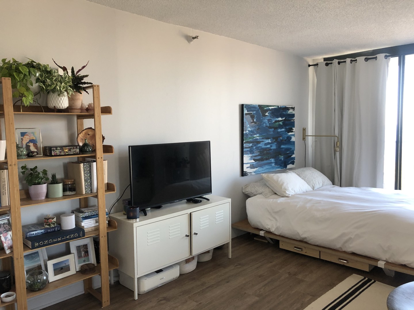 3660 N Lake Shore Drive 2709