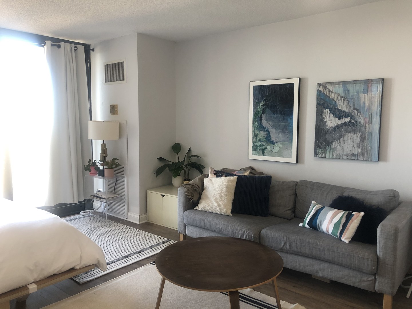 3660 N Lake Shore Drive 2709