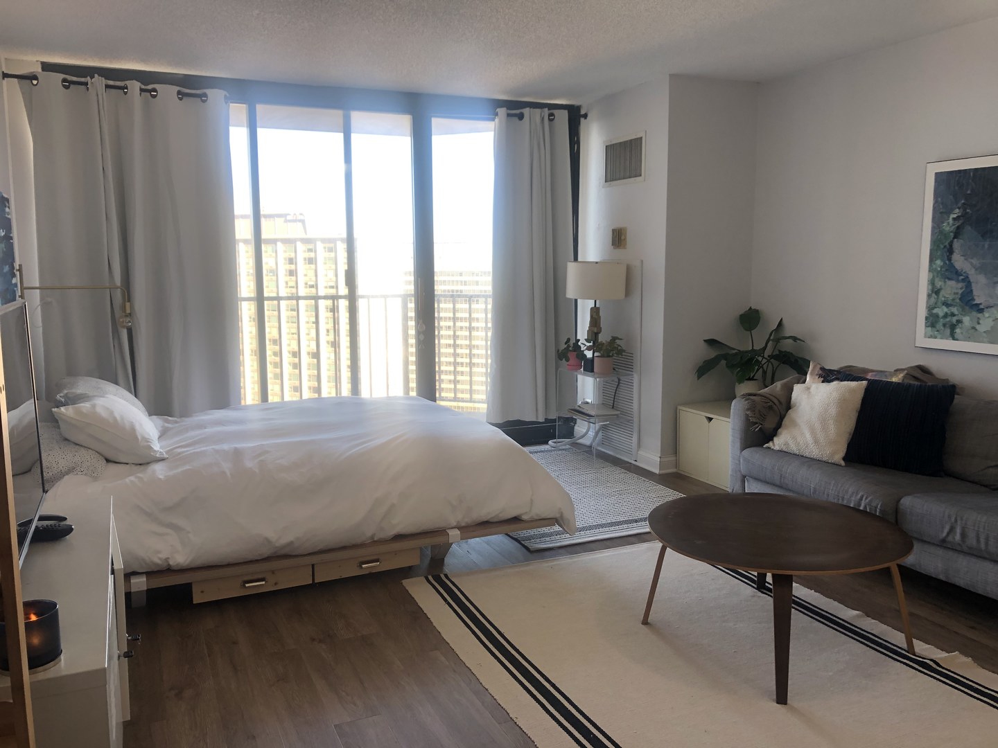 3660 N Lake Shore Drive 2709