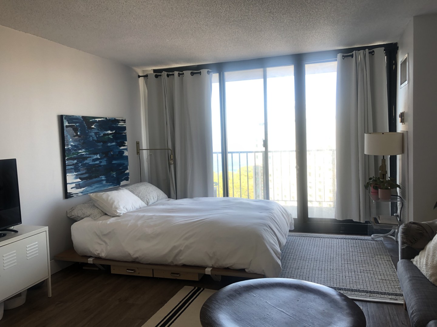 3660 N Lake Shore Drive 2709